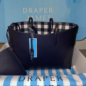 DRAPER JAMES REVERSIBLE LEATHER TOTE: NAVY/GINGHAM